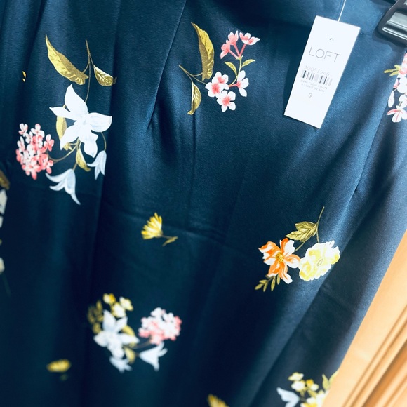 LOFT BUNDLE - NWT -SMALL - Picture 15 of 15